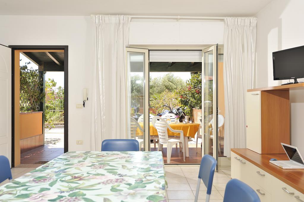 Arbatax Le Terrazze Sul Mare Aparthotel Szoba fotó