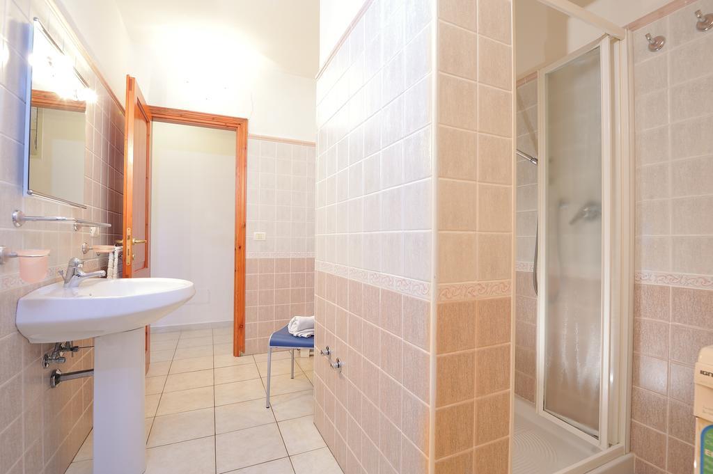 Arbatax Le Terrazze Sul Mare Aparthotel Szoba fotó