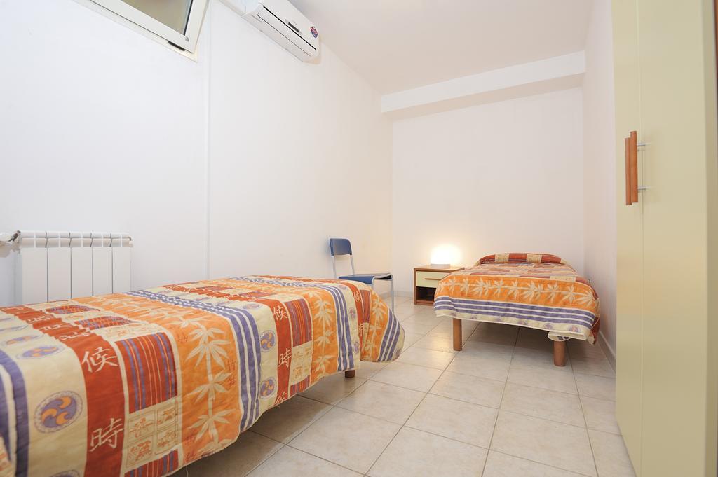 Arbatax Le Terrazze Sul Mare Aparthotel Szoba fotó